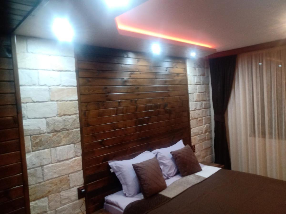 Кръчмъ При Байката Alpin Hotell Ribaritsa Exteriör bild